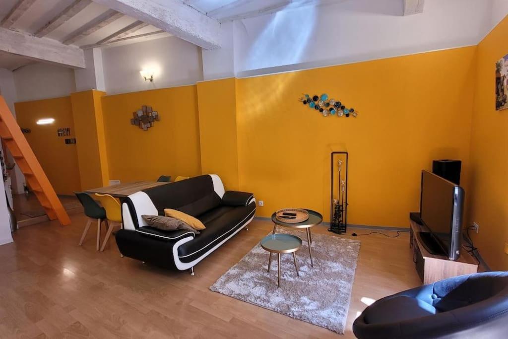 Avignon Apartement A 2 Pas Du Palais De Papes Bagian luar foto