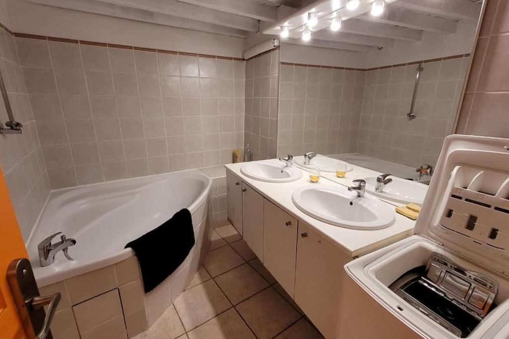 Avignon Apartement A 2 Pas Du Palais De Papes Bagian luar foto
